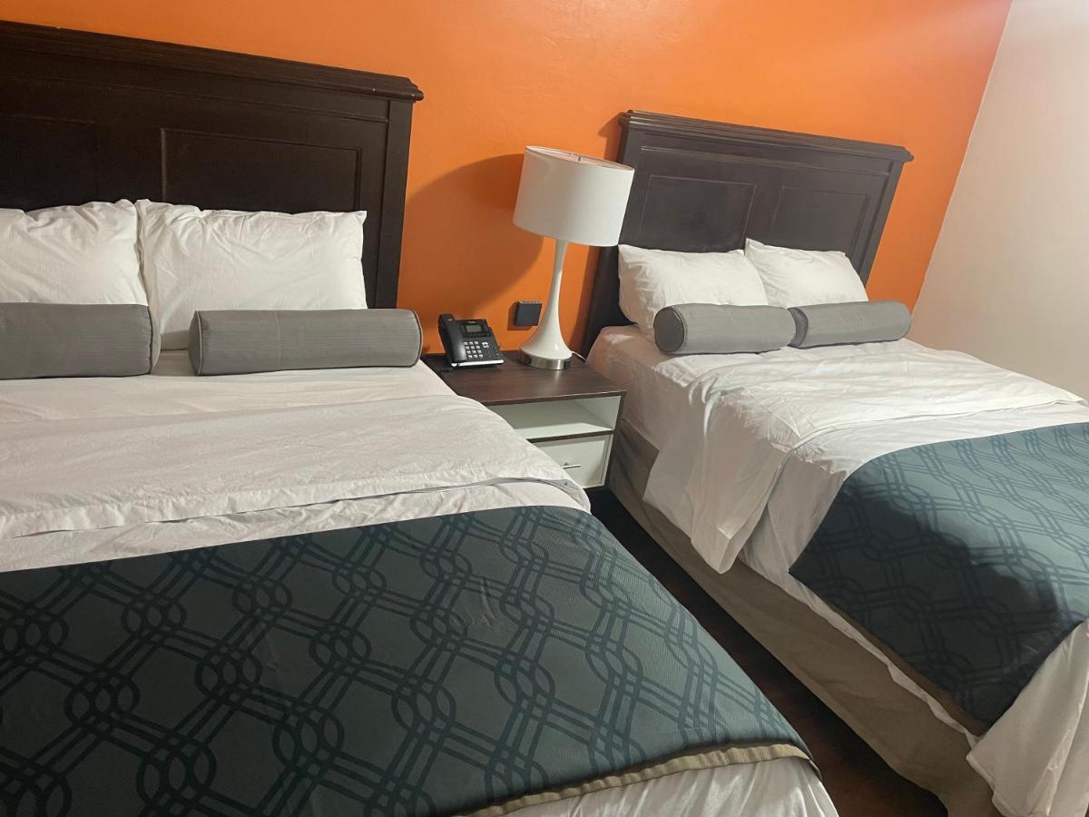 פקוס B&J Hotel And Apartments מראה חיצוני תמונה