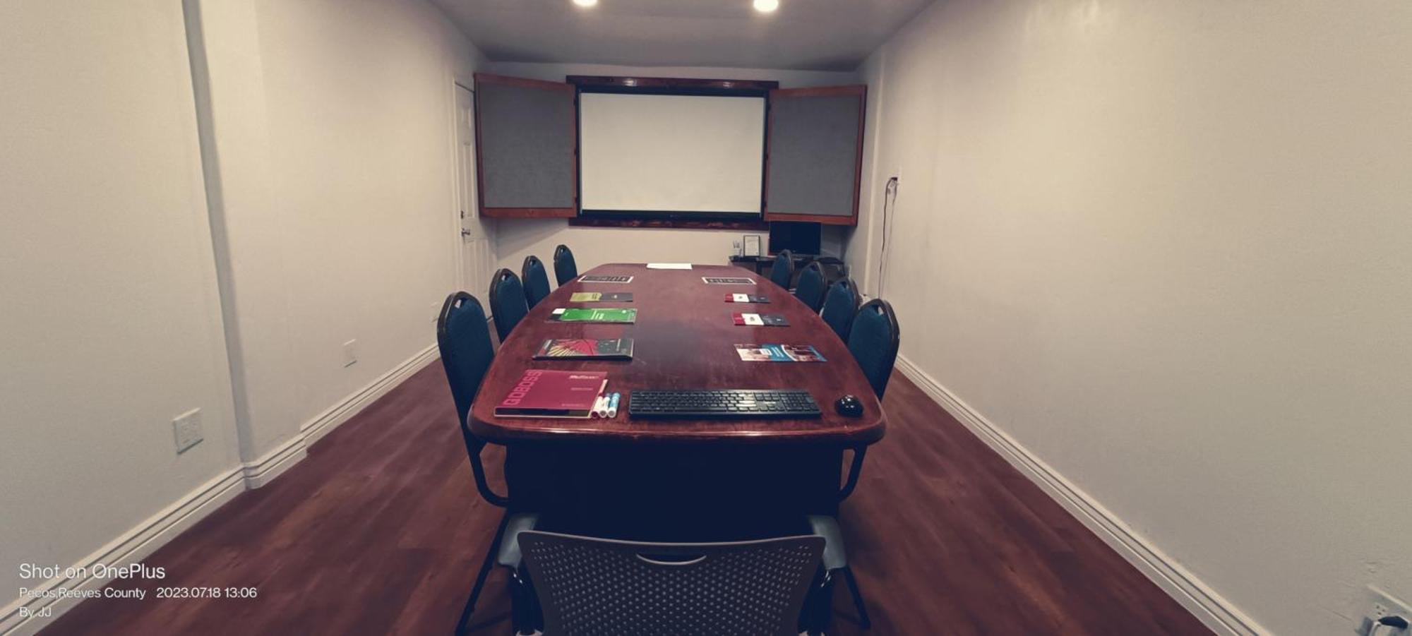 פקוס B&J Hotel And Apartments מראה חיצוני תמונה