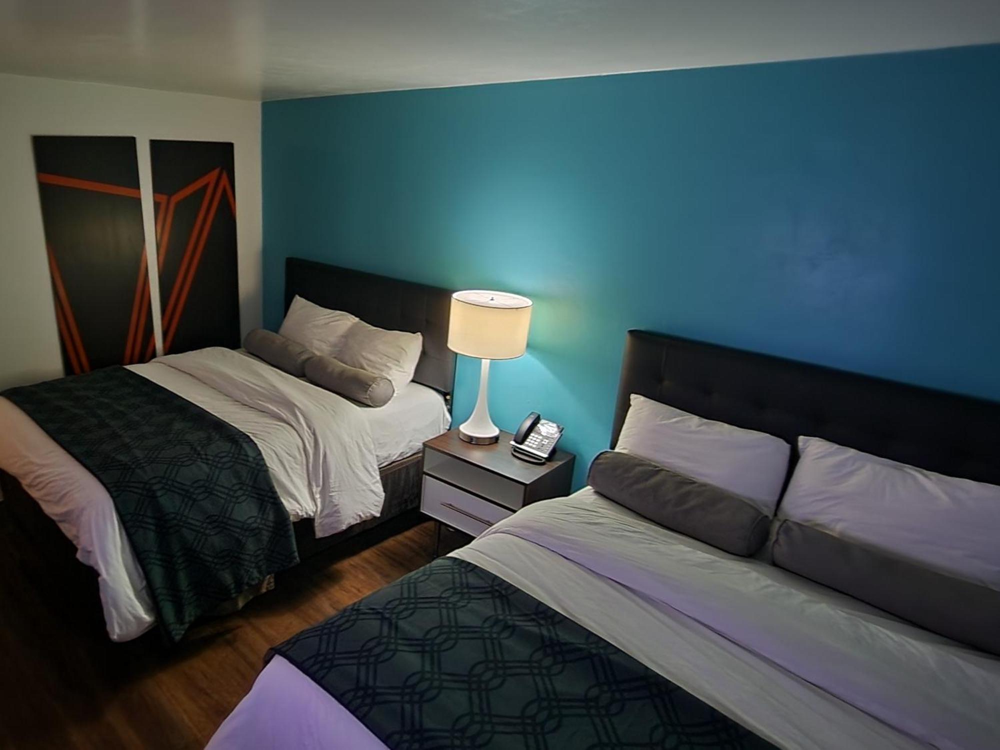 פקוס B&J Hotel And Apartments מראה חיצוני תמונה